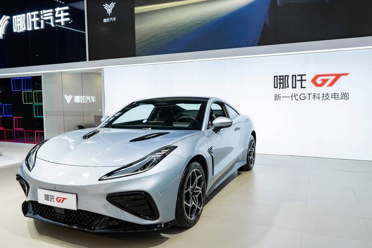 东莞东城区阳浪超企业管理咨询哪吒汽车在智能汽车领域的表现，领途汽车在新能源汽车市场中的影响力