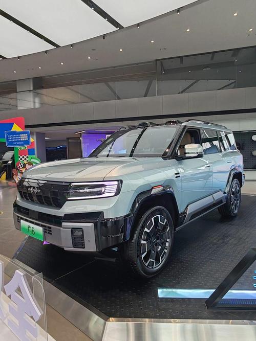 东莞东城区阳浪超企业管理咨询比亚迪方程豹硬派越野的爆款，英菲尼迪35周年与你共成长